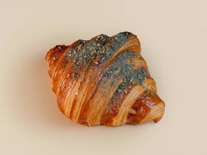Zaatar Croissant - Press AlQana abu-dhabi