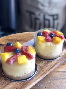 Drivu Baked fruit cheesecake