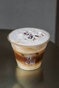 Saffron Latte - Uncle Sam sharjah