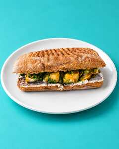 Captain's Chicken Sandwcih - Sail Speciality Coffee dubai