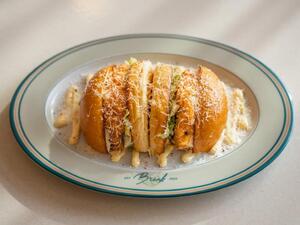 Caesar Chicken Burger - Break by Mara abu-dhabi