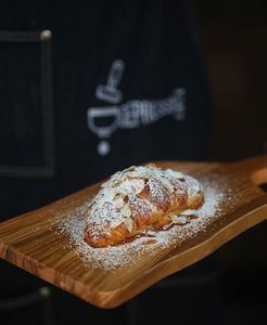 Drivu Almond Croissant