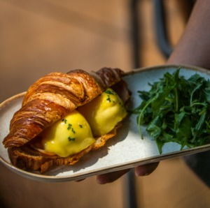 Drivu Benedict Croissant