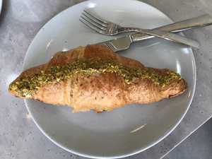 Drivu Pistachio Croissant