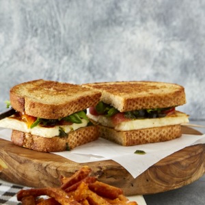 Drivu Halloumi Cheese & Pesto Sandwich
