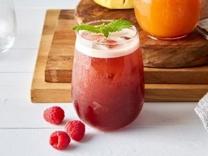 Drivu Raspberry Shaken Iced Tea