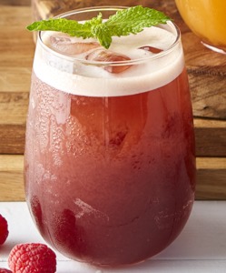 Drivu Raspberry Shaken Iced Tea