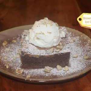 Drivu Brownie with Ice Cream