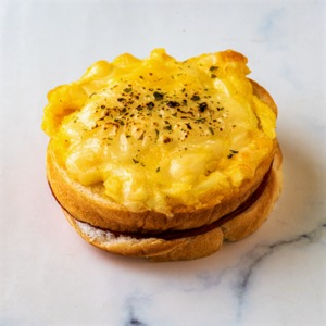 Drivu Turkey Ham & Egg Tartine
