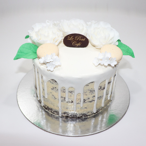 Drivu Chocolate Cake with Glaze on Top