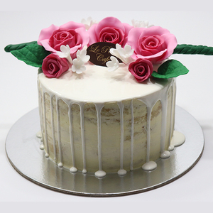 Drivu Vanilla Cake with White Glaze on Top