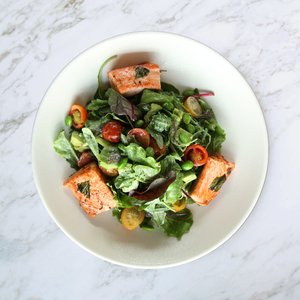 Drivu Seared Salmon Salad