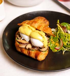 Drivu Eggs Benedict