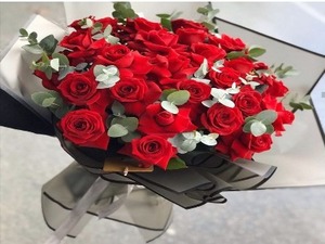 Drivu Red Roses Bouquet
