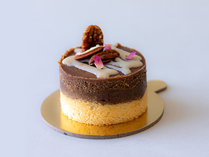 Drivu Rangeena Cake