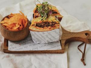 Drivu Pulled Beef Sandwich