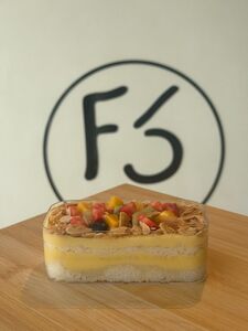 Drivu Custard Fresh Fruit Cake