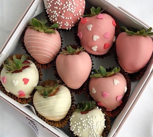 Drivu Pink Gradient Strawberries (9 pieces)