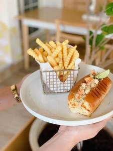 Drivu Lobster Bun
