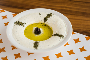 Drivu Labneh With Garlic