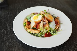 Drivu Chicken & Kale Caesar Salad