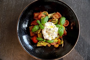 Drivu Classic Panzanella Salad