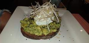 Drivu Avocado tartine