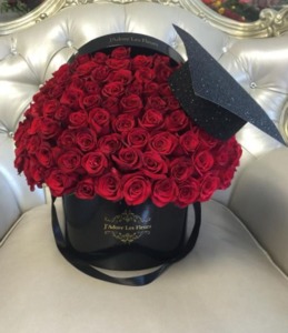 Drivu Red Graduation Roses