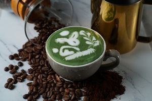 Drivu Hot Pistachio Latte