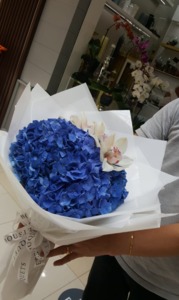 Drivu Blue Hydrangeas Bouquet
