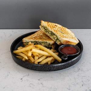 Drivu Chicken Pesto Sandwich