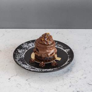 Drivu Round Chocolate Fudge Cake