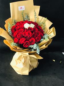 Drivu Red Roses Bouquet 