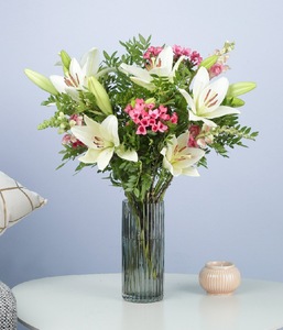 Drivu Flower in a Vase