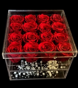 Drivu Acrylic Box Of Roses
