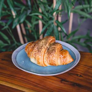 Drivu Zaatar Croissant