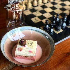 Drivu Rose Milk Cake
