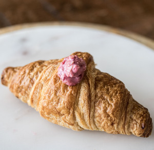 Drivu Mix Berries Croissant