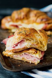 Drivu Chicken croissant