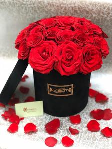 Drivu Velvet Box with Roses (Large)