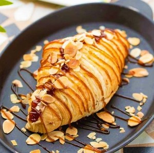 Drivu Dates Croissant