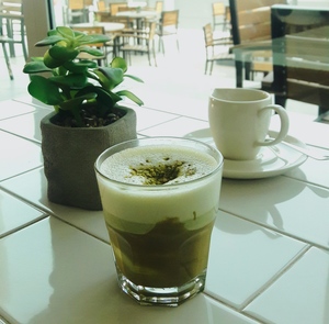 Drivu Hot Pistachio Latte