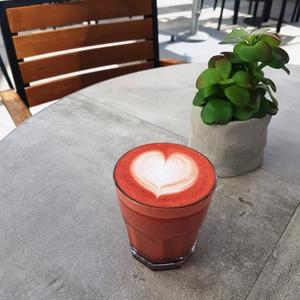 Drivu Hot Red Velvet Latte