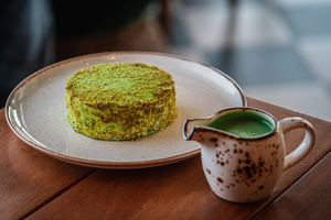 Drivu Pistachio Milk Cake