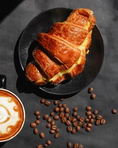 Drivu S/W Croissant Scrambled Egg