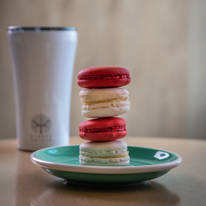 Drivu Strawberry Macaron