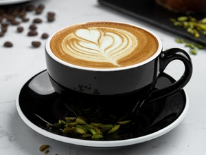 Drivu Hot Pistachio Latte