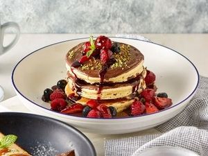 Drivu Mixed Berry Pancakes with Nutella