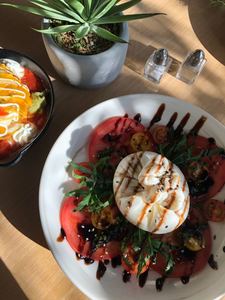 Drivu Burrata Salad