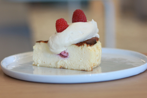 Drivu Raspberry Basque Cheesecake